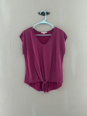 Green Envelope Plum V-Neck Short Sleeve Tie Front Top